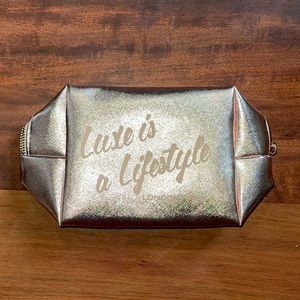 Londontown Rose Gold Cosmetic Bag